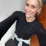 Jenni Falconer Instagram - Saturday run in the bag. 16.2 miles. 🏃🏼‍♀️ Home and hungry.… 😋 Literally spent the last few miles on the run thinking of food. 😂 #marathontraining #runlondon #runpod @runpodrunclub #runlondon