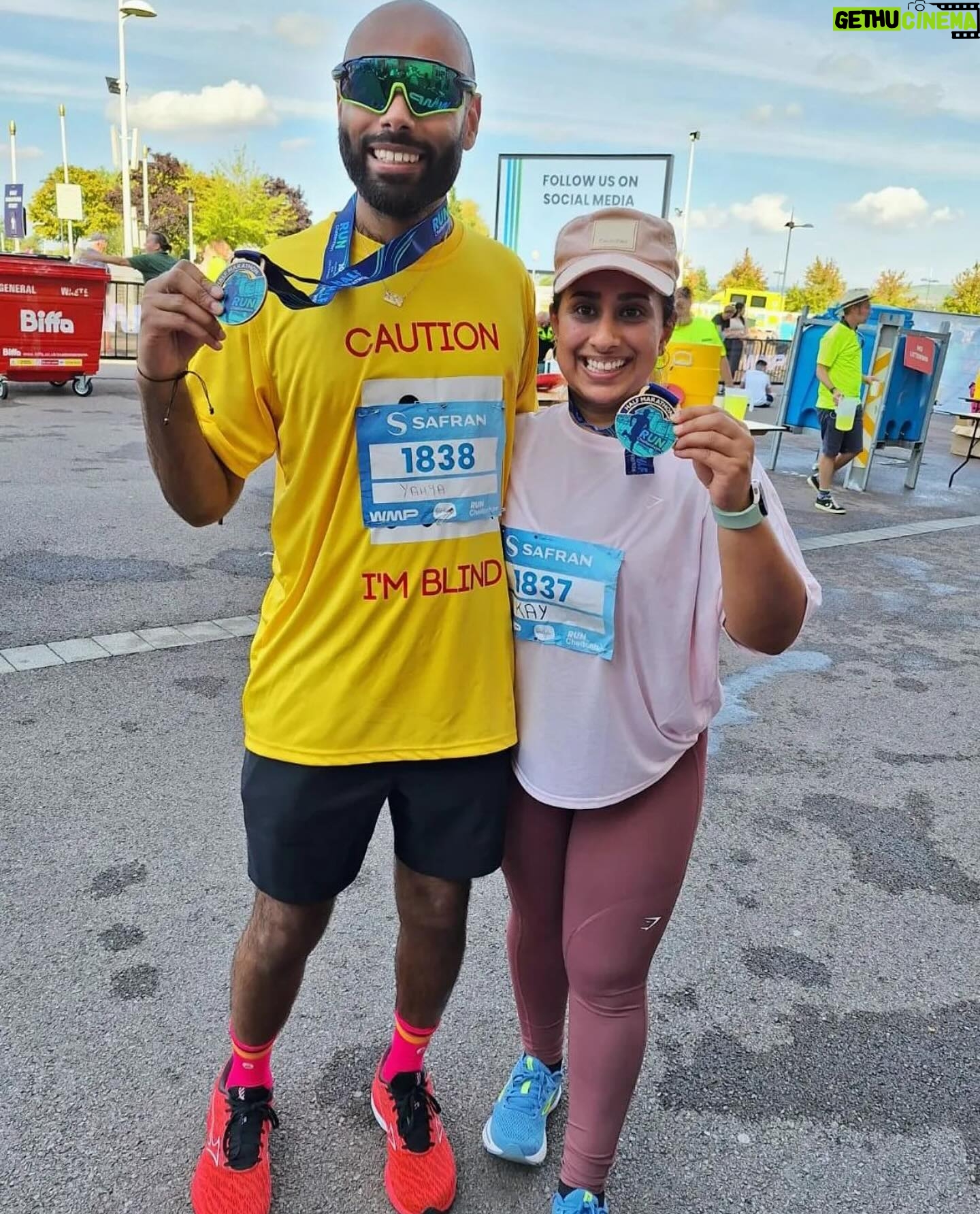 Jenni Falconer Instagram - R U N P O D x YAHYA PANDOR ππΌ πββοΈ This week on RunPod, I am joined by an incredible guest - Yahya Pandor. Yahya is running The Manchester Marathon this weekend and is attempting to set a record as the first Blind Runner to run without a Guide Runner.π Yahya is amazing, and his story is remarkable. After losing his sight to a variation of macular degeneration, he decided to have more good days than bad days and leant into the positive side of life. β€οΈ When not at his day job, he started making TikTok videos together with his brother Isa, to show people what having a vision impairment is like, and has since become an inspiration online.β€οΈ Good luck to Yahya and also to you if you are running this weekend. May the force be with youβ¦.run like the wind and collect that medal! π
#runpod #runpodrunclub @runpodrunclub #manchestermarathon @manchestermarathon #yahyapandor #blindrunner