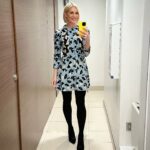 Jenni Falconer Instagram - Beware the ides of March…… Hope your day went smoothly. Who are you rooting for in the rugby this weekend? 🏴󠁧󠁢󠁳󠁣󠁴󠁿 🏉 #inworkloomirrorselfie #falconerfashion