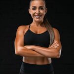 Jenni Falconer Instagram - R U N P O D x COURTNEY BLACK 🏃🏼‍♀️ Courtney Black is a hugely successful fitness influencer who inspires and motivates her followers with brilliant workouts and truly delicious meal ideas. Best of all…she is also a runner! Joining this episode from the Dubai sunshine, we discuss the reason why living in a warmer climate is ideal for fitness, training for a first marathon and the perfect way fuel for your run and tasty ways to refuel afterwards. It was lovely to chat to Courtney who was very open with her struggles in the past with an eating disorder and how exercise and running has helped her through such a challenging time. A great episode to inspire and motivate us all. Happy running. 💙🏃🏼‍♀️🏃‍♂️🏃🏼 #runpod #runpodrunclub #courtneyblack #londonmarathon #marathontraining #run #runner #loverunning.