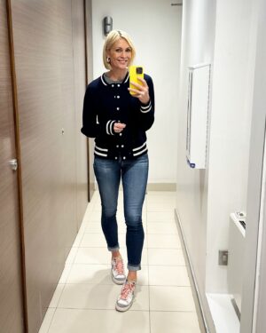 Jenni Falconer Instagram - Who else is a weekend warrior? 💙🙌🏻🙌🏻

Just finished my @smoothradio Saturday show, I qualify, what have you done to qualify as a #weekendwarrior? 😍🥳

Also totally embracing the bomber jacket trend right now. Love love love this cashmere one from my brilliant friend  @tabithawebbuk. So perfect. Can I keep it Tabs? 💙

#bomber #bomberjacket #inworkloomirrorselfie #tabithawebb #falconerfashion