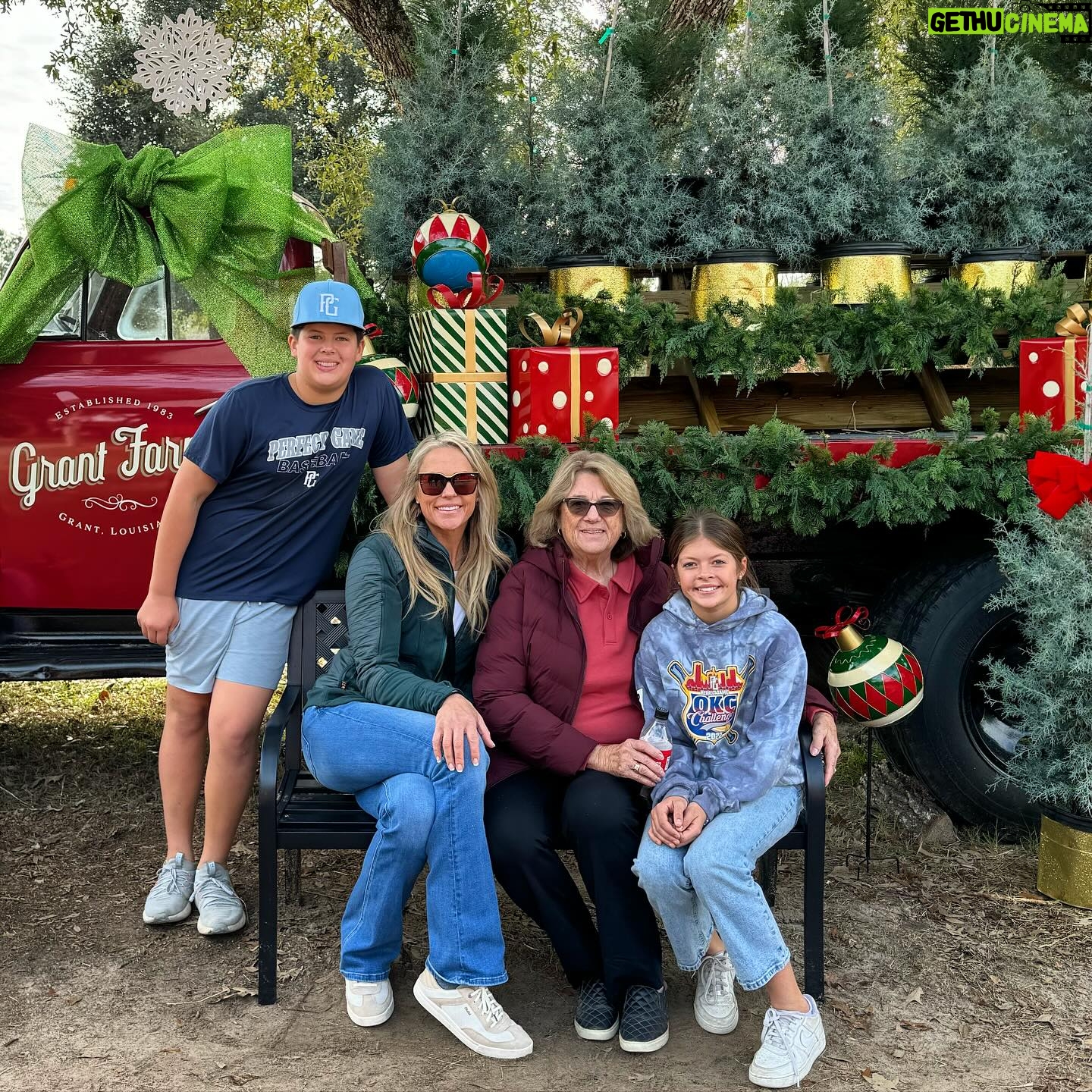 Jennie Finch Instagram - Annual school @granttreefarm fun! Christmas Break has officially begun! 🎄♥️