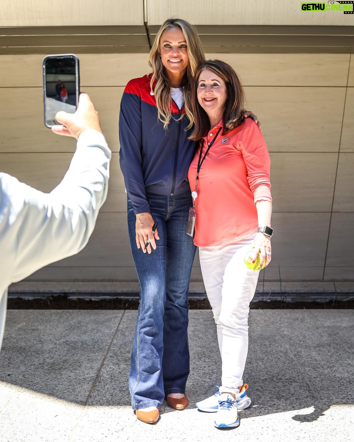 Jennie Finch Instagram - The celebration continued for our new stadium partnership with @DevonEnergy! Jennie Finch was honored as a guest speaker for the event and had a moving words on this partnership and what it means to the sport! (Slide 3 & 6). #USASoftball, OKC Spark, OU Softball, and OSU Softball had representatives at the Devon Employee Event in Downtown OKC at the Devon Tower to sign autographs and throw some batting practice!