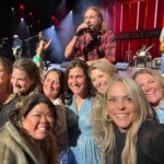 Jennie Finch Instagram - The little girl in me, listening to my mama sing (& me following along in her footsteps) along to Dolly, Wynonna, Reba, Trisha… this week was a ✅ off the bucket list. @dierksbentley AT THE @opry It was such a fun night of dancing & singing with friends! My mind was blown thinking of all the many greats/legends that have stood in that circle and shared their God given talent with the world!