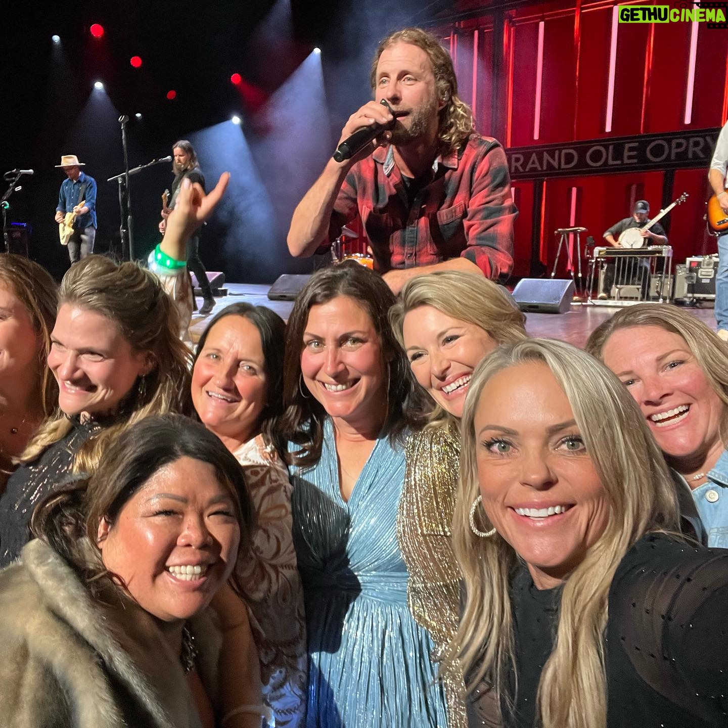 Jennie Finch - 3.1K Likes - The little girl in me, listening to my mama sing (& me following along in her footsteps) along to Dolly, Wynonna, Reba, Trisha… this week was a ✅ off the bucket list.
@dierksbentley AT THE @opry
It was such a fun night of dancing & singing with friends! My mind was blown thinking of all the many greats/legends that have stood in that circle and shared their God given talent with the world!