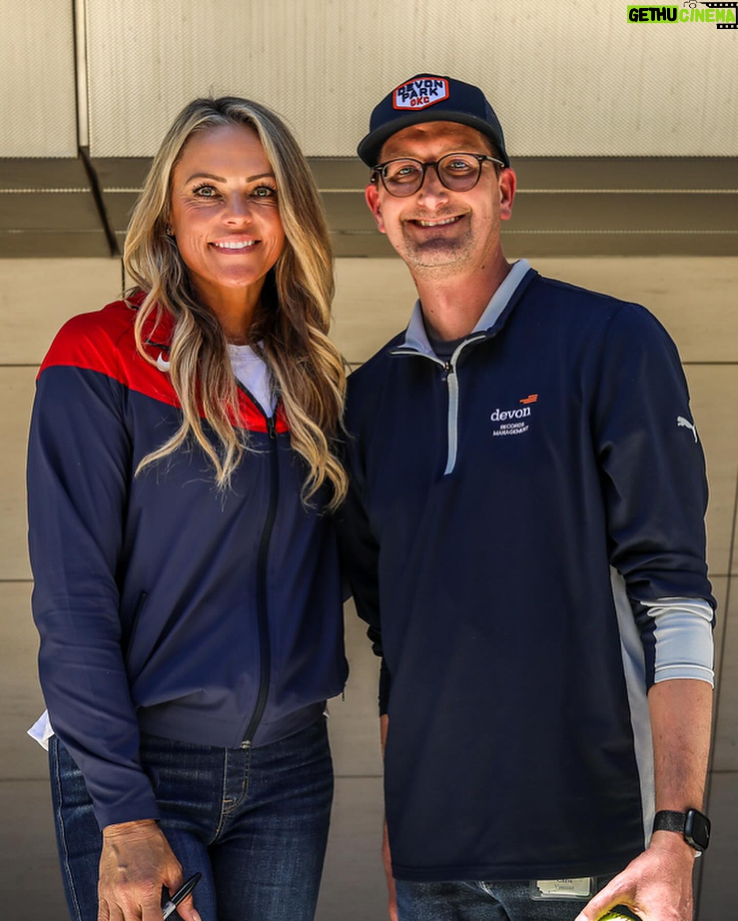 Jennie Finch Instagram - The celebration continued for our new stadium partnership with @DevonEnergy! Jennie Finch was honored as a guest speaker for the event and had a moving words on this partnership and what it means to the sport! (Slide 3 & 6). #USASoftball, OKC Spark, OU Softball, and OSU Softball had representatives at the Devon Employee Event in Downtown OKC at the Devon Tower to sign autographs and throw some batting practice!