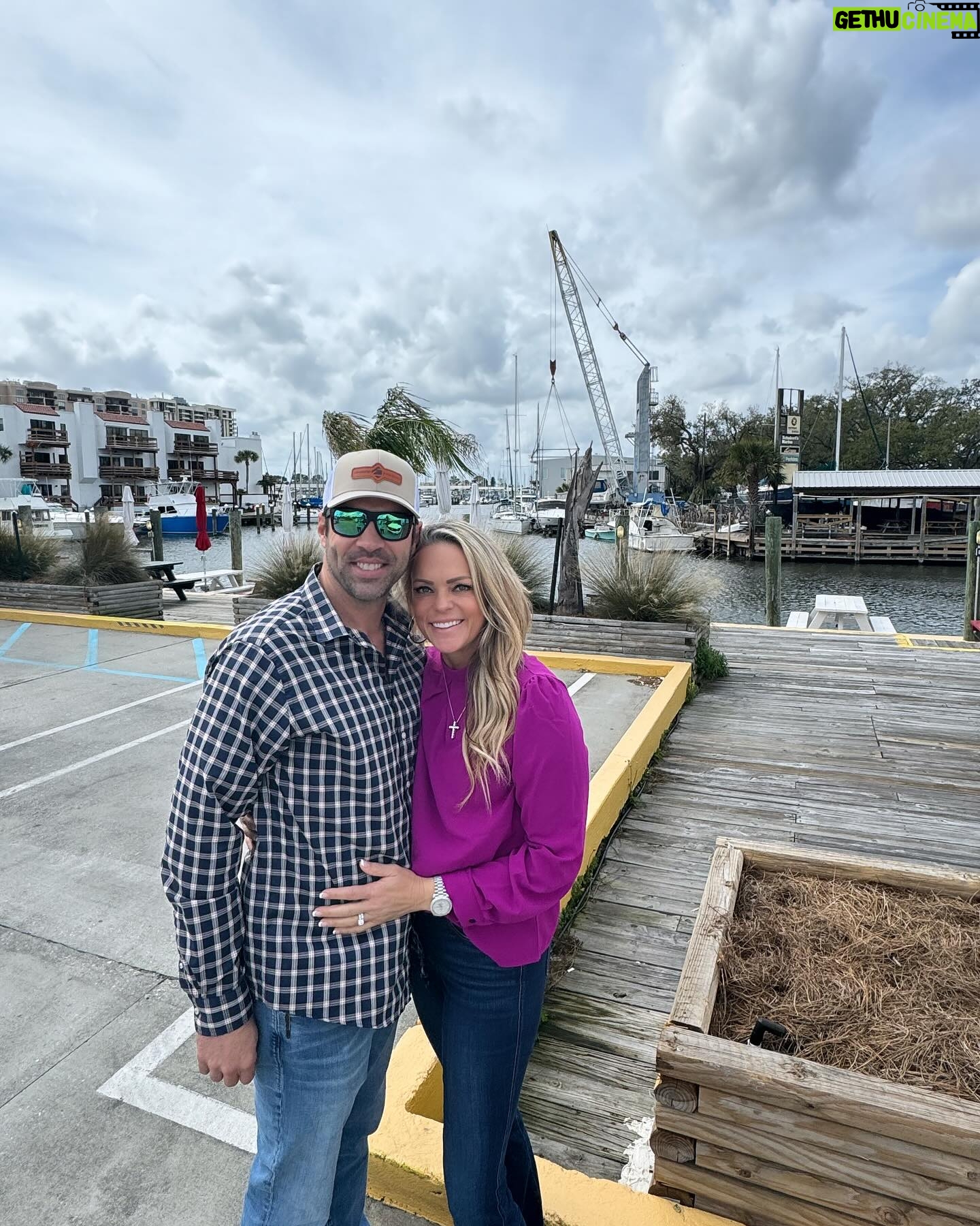 Jennie Finch Instagram - We had a lunch meeting in Nola today. I had to snap a quick pic of this gorgeous day & view before we head back. #DiamondDIndustries