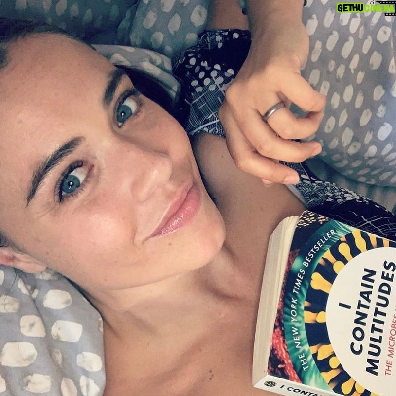 Jennie Jacques Instagram - #icontainmultitudes #edyong A “must read” for every hungry mind in 2022. Who knew bacteria 🦠 could be so alluring? A collection of anecdotes about survival, capability, limitation, balance, change, danger, & the profound potential of living organisms working together - not just a book about pesky microbes! I’m lending it, with my lovely lil microbes all over the pages 😂 Witty, informative, curious & written with foresight, passion & good humour. Ed Yong is a British science journalist writing about life; microbes; bacteria, viruses & their interaction with all our gorgeous creatures here on planet earth. In the skin, the blood, the hair, the snout… indeed, we are NOT born alone… & a focus on gut bacteria #hottopic which I found particularly interesting. Dive (not literally) into things such as fecal transplantion 💩 helping to control severe infection… and more* Yong explores modern medicine, evolution & highlights researchers who think outside the box. Pun intended, I love all this shit ha ha. It is uncomplicated writing, given the subject matter - there are at least a BILLION species of microbe on earth… anyone want to invest in a microscope 🔬 with me? Yong’s attempt to tour guide the reader through the mound of microbial interactions should 💯 be commended. But, I would be lying if I did not confess it took me a while to get to the end; I wish I could ring Mr Yong & ask questions 🙋♀️ I don’t want to give too much away but if you are interested in learning more about *the role microbes might play in mental health & obesity and/or “the fearsome beewolf” 🐝 protecting its larvae “by painting their burrows in antibiotic-producing microbes…” whilst giving you a broader perspective on life itself & all living creatures, great & small… READ this book! #bookstagram #bookrecommendations #science #gutbacteria #antibiotics #probiotics #animals #humanbody