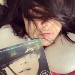 Jennie Jacques Instagram – Kya “The Marsh Girl” is judged harshly by the townspeople of Barkley Cove. Deserted at a young age in a shack in the marshes, an adult should’ve seen to it that she was taken care of. Close enough to “civilisation” to be their gossip, far away enough to turn a blind eye. This is about abandonment; Family & the lack of, The Mother & Mother Nature, & (unexpectedly) the power of learning to read 😳 📚 & potential of falling in love!
Arguably, those who were suppose to care for Kya, up sticks on the grounds of self-preservation/their own survival. But, who has got this little girls back? Well, the Seagulls; Kya has a soul-stirring connection to nature which lights up almost every page! She maintains a few human ally’s too – some kindhearted, others not so much; Jumpin, owner of the gas & bait shop & his wife Mabel, “Our church can come up wif some clothes, other things for her,” fall into the compassionate category; as does Tate, her brother Jodie’s old pal, who teaches Kya to read 😉 & cultivates her natural flare for science. The bond between Tate & Kya is the backbone of this masterpiece but it’s her connection to the marsh which really fleshes out the story.
Despite her strength, Kya is young/naive. Predators like Chase Andrews, can smell this. As wonderful as Tate is (& he really is) he has some growing-up to do & regrettably for a period of time goes AWOL; Chase Andrews, stereotypical quarterback “player” from town utilises & uses Kya during Tate’s absence. When Andrews is found dead in the marsh, a darker animalistic “coming-of-age” tale surfaces. Kya, the accused, once wild & free, is behind bars & under the scrutiny of a small minded town who want accountability. Set between the 1950s & 70s, in North Carolina, USA – racism, segregation & “labelling” are rooted in the Deep South narrative. The question is, will there be growth? 🐛 🦋 Weaved into this, is poetry, a plot TWIST & a profound account of the marsh. Kya actually becomes a published writer. Do not underestimate The Marsh Girl. Beautifully orchestrated unique murder mystery. 5/5 – SWIPE for the new front cover 😂 #bookreview