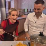 Jennifer Ashton Instagram - I think I may have convinced @mariocarbone of @majorfoodgroup to let me in their kitchen… NOT! What a restaurant, what a chef! And since I’m half Italian, this is a natural fit for me lol!🍴😃 #carbone #pasta #italianfood