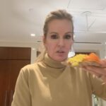 Jennifer Ashton Instagram – How to get 25-30 grams of lean protein in one meal… i shoot for 85 grams a day and so I try to divide that up in my three meals and snacks… here’s one of my easiest, fastest and healthiest go-to meals…and yes I am definitely a little hangry by noon.:-) but before I dash back out for work/ meetings, I will often eat this as my first MOTD. #protein #nutritionist #doctorlife #joinajenda
