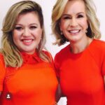 Jennifer Ashton Instagram - Can we PLEASE stop attacking/ shaming/ judging people who lose weight with FDA-approved weight loss medication?!?!! I met @kellyclarkson years ago at GMA and found her to be kind, warm, friendly and of course, talented! Today, she’s in the headlines for the way in which she has discussed her taking weight loss medication to lose a significant amount of weight. It’s upsetting to see how she’s being attacked for it- for not “telling everything” about which drug she takes, etc. People: THATS HER CHOICE! It’s not for anyone to say how, when, if or why she should talk about it. She’s a person, and just because she’s a public figure doesn’t mean that the fundamental rules of decency, privacy, autonomy etc etc don’t apply to her. The fat shaming is out of control: people attack those who are overweight and then attack those who lose weight. As a doctor who is board-certified in Obesity Medicine, I know just how damaging and dangerous this is. Would we attack someone who talked about taking an antidepressant for mental illness/ depression? Weight should be no different. Imagine how absurd this would be if she were talking about how she’s been taking “a medication” for depression, and didn’t say which one… would people be attacking her for that? I think not. Kelly, I applaud you for taking the steps to improve your health by losing a significant amount of weight. Not everyone can access or afford these medications, which desperately needs to change so even more people can be helped. Until then, can we just be a little kinder to each other, please?! #fatshaming #ozempicshaming #kellyclarkson #weightlossjourney Sign up for my free weekly newsletter at the link in my bio or at www.joinajenda.com