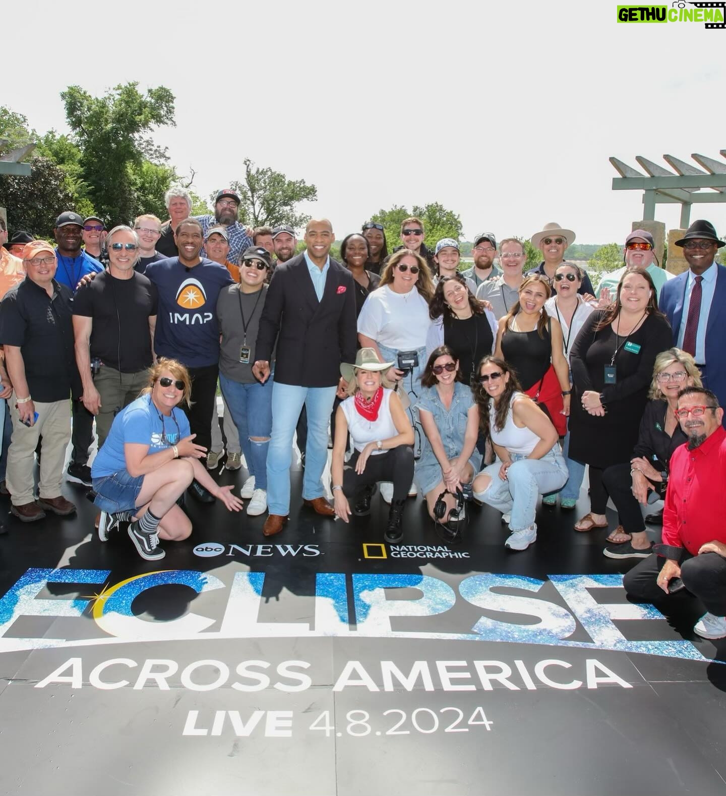 Jennifer Ashton Instagram - Eclipse 2024 you did NOT disappoint! It takes a village to do 3 hours straight of live national tv and we work with the best in the business! And more than 7000 viewers all at @thedallasarboretum 🌒🌖🌞#abc #eclipse2024