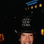 Jennifer Beals Instagram - Happy New Year y’all! Here’s to watching the sun rise on your hopes and dreams. 🌅 ✨💛 #2024 AND thank you for all the birthday love! 🙏🏼