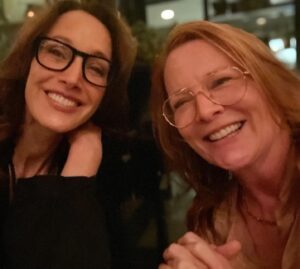 Jennifer Beals Instagram - You wanna hang out? 

AND benefit @glsen?

Go to the link in bio to bid 💛🙏🏼
(CharityBuzz.com/LWord)