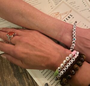 Jennifer Beals Instagram - We remembered how many of y’all wanted to bid on the Bette and Tina vows so we made this custom version for you. 💜All proceeds go to @glsen ! 🌈 If you’re unfamiliar with this amazing organization they work “to ensure that LGBTQ students are able to learn and grow in a school environment free from bullying and harassment. Together we can transform our nation's schools into the safe and affirming environment all youth deserve.” 
Enjoy! #lovewins 

Link in bio! 

📸: @dawnokoro