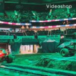Jennifer Carpenter Instagram - SUNDAY! SUNDAY! SUNDAY! You never grow out of it! #monsterjam #fun #friends @joel.suggs_ @zzamorasuggs