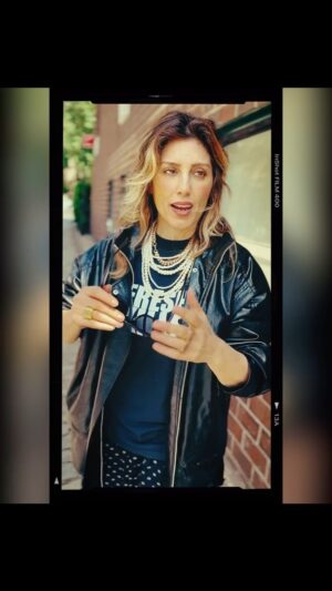 Jennifer Esposito Instagram - Follow the press tour for FRESH KILLS. (This is what happens a when you get ChiChi (aunt Rita) to help with the PR. 
You do what you gotta do. 

FRESH KILLS comes out June 14 

Merch is up!!!! Grab and support or I’ll be doing more press like this. Link in bio on website Freshkillsmovie.com 

#73questions 

@freshkillsmovie 

@anniepisapia 
@sonofthundernyc