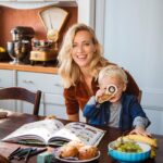 Jennifer Hoffman Instagram - In Ouders van Nu. Want ik ben al ouder. ;) #oudersvannu #vervelenisgezond #linkinstory Foto’s: @lahannahlipowsky