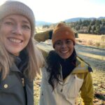 Jennifer Hoffman Instagram - Dikke avonturen beleven met deze vrolijke en wijze avonturier 🫶 @floorblijenberg #waterpeper #waterruit #maarnuzittenwehier #🦄👵🏼🏰🌲💫 #pyreneesmagic