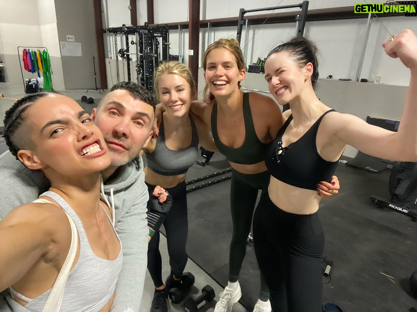 Jennifer Holland - 38.9K Likes - When the gorgeous ladies of @dcofficial #Superman invite you to workout with them and our personal trainer @paolomascitti at 6:45am, you DO NOT hesitate.
Okay, maybe you hesitate a little, but you do it without complaint.
Or, maybe you complain… an embarrassing amount.
Probably your under-eyes will never look the same.
But, definitely worth it. #worthit #bestcastever
#harcourt #emiliaharcourt #peacemaker #theengineer #angelaspica #eveteschmacher #loislane