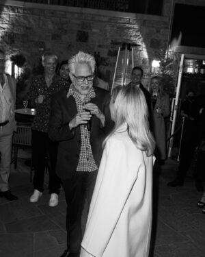 Jennifer Holland Instagram - Fun Fact: James gave a speech at our wedding Welcome Party where he said “I don’t know where my fiancé has run off to, but we both want to thank you from the bottom of our hearts…” thing is- I was standing right where I am in these photos. @jonnymarlow caught the exact moment that the whole party was laughing and James was confused. Everyone thought it was a comedy ‘bit’ we had planned. It was not a bit. James just truly didn’t see his wife standing directly next to him. And it was hilarious. 
When I think about what makes my life colorful, what makes my house feel like a home, what makes me excited about new experiences and what makes me excited about experiencing life’s wonders… it’s you. My better half. My best friend. My dog’s cuddle buddy and my other dog’s chew toy. Without you, life doesn’t make sense. 
Happy birthday, @jamesgunn 🎂 🫶🏻