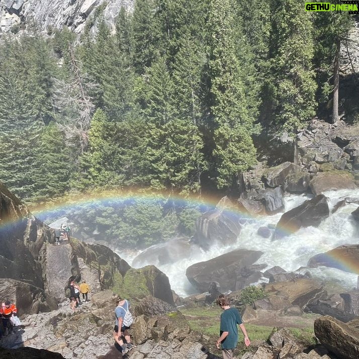 Jennifer Holland - 52.6K Likes - Dreaming of my happy place: Yosemite with people I love. What’s yours?