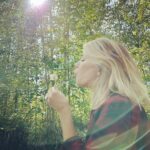 Jennifer Holland Instagram - Dandelion wishes ☀️🌼