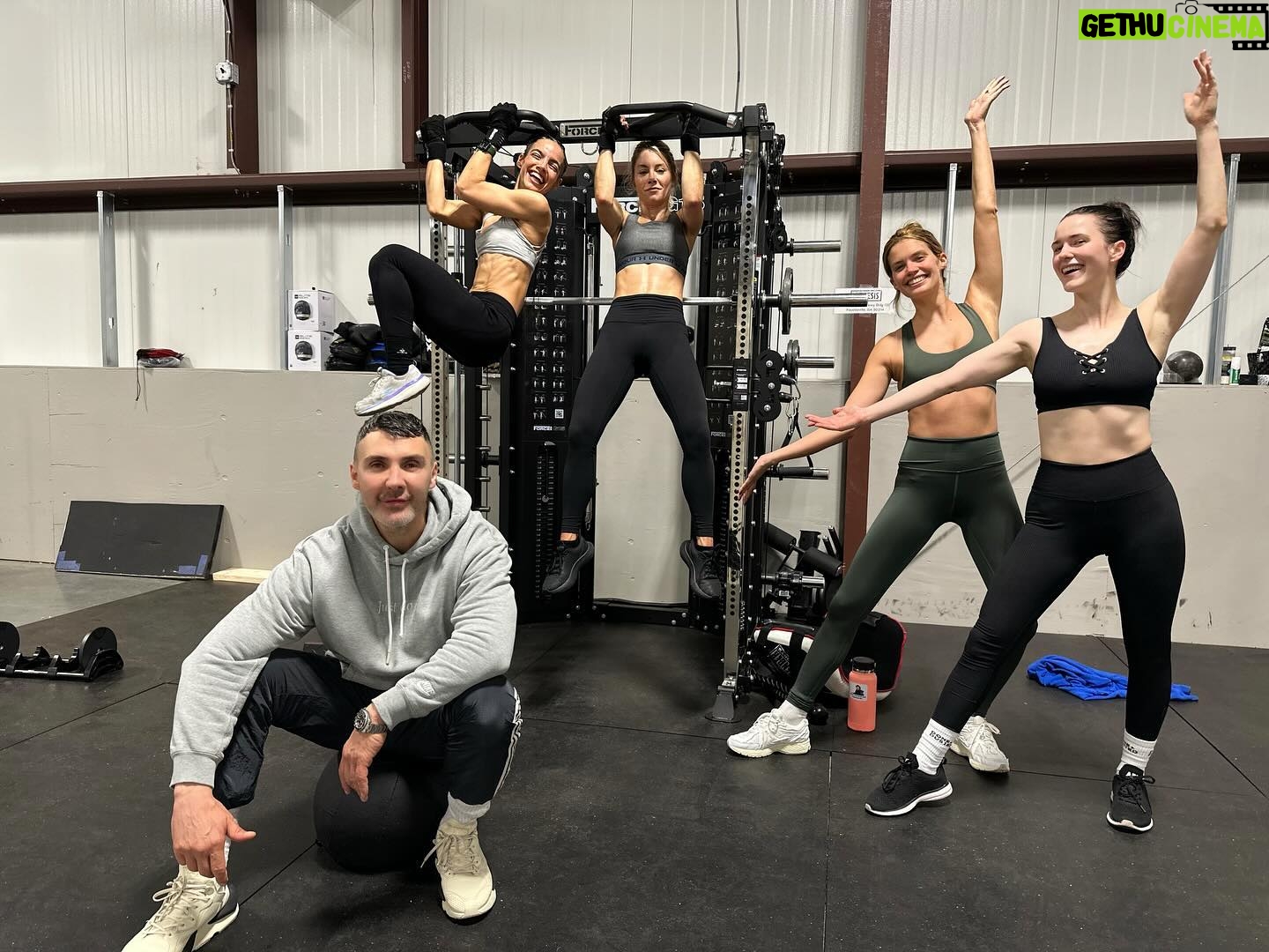 Jennifer Holland - 38.9K Likes - When the gorgeous ladies of @dcofficial #Superman invite you to workout with them and our personal trainer @paolomascitti at 6:45am, you DO NOT hesitate.
Okay, maybe you hesitate a little, but you do it without complaint.
Or, maybe you complain… an embarrassing amount.
Probably your under-eyes will never look the same.
But, definitely worth it. #worthit #bestcastever
#harcourt #emiliaharcourt #peacemaker #theengineer #angelaspica #eveteschmacher #loislane