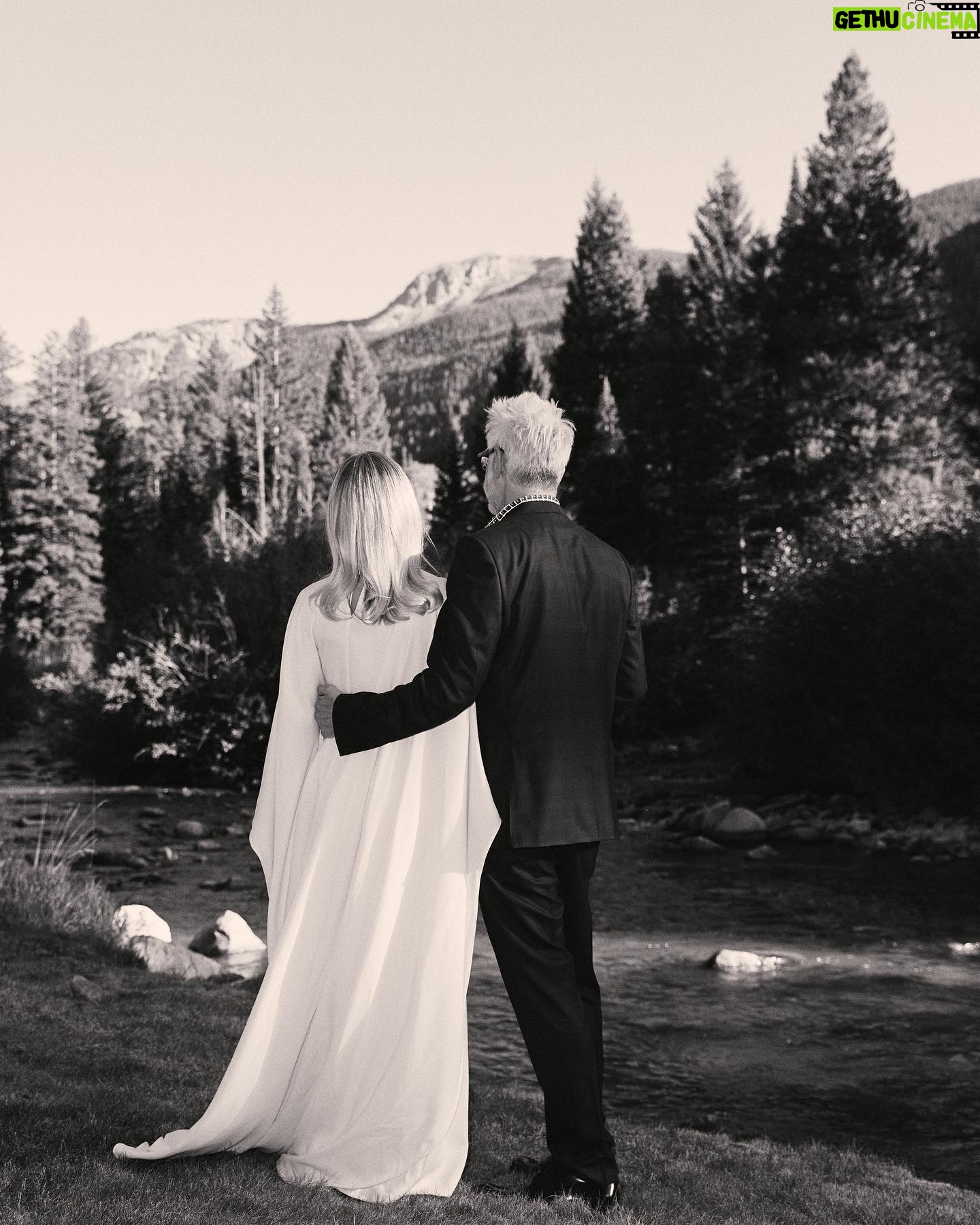 Jennifer Holland - 260.5K Likes - After over 7 years together, I finally married the love of my life, @jenniferlholland. What an incredible, beautiful, stunning day surrounded by the most wonderful family and friends in the world. And, yes, that’s a moose that showed up as the ceremony began! And also, yes, @originalfunko made our wedding cake toppers designed on our actual tux and gown (Jenn wouldn’t let me see them before the wedding because her dress was too perfectly done!) And, yes, we had Sunday fun festivities including a Marvel vs DC softball game (@michael_rooker played on both teams!)
Thanks to @eksevents for planning everything!
Photos 1, 3, 5, 7, 8, 9 & 10 by @jonnymarlow
Photos 4 & 6 by @jessmigliophoto
Stylings by @carrielauren @lexfordays @victordevita
Jenn’s Hair by @lisasatornhair
Jenn’s Makeup by @rachelgoodwinmakeup
My grooming by @louisemooninc
