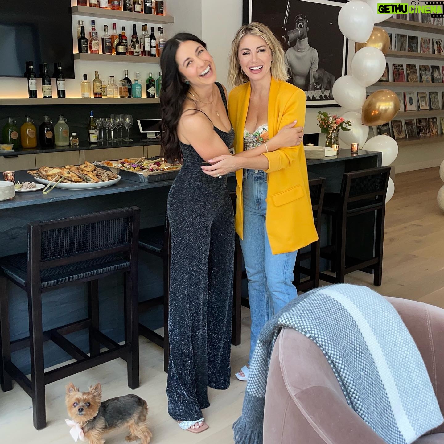 Jennifer Holland Instagram - Such a wonderful evening celebrating the birth of 🐐 @adrianaleonard 🧂 🌶️