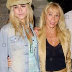 Jennifer Landon Instagram - Happy Mother’s Day Mom! Flashback to that time I apparently made a hat out of your left over pant suit material. In all seriousness, you’re a winner. I love you. #mothersday