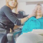 Jennifer Landon Instagram – This is @shannonkelseyhokama, @kathymillslynch, and @abnergold. These are the ladies who created Teeter’s look and made an injury so real, I literally started passing out the first time I saw it. Anyone who works in the industry knows that hair and makeup teams are never just beauticians, they are also, essentially, your on set therapists – keeping your secrets, holding your feelings, cheering you on.
You women are the cream of the crop.
@yellowstone @paramountnetwork
#yellowstonetv