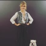 Jennifer Landon Instagram – Self-tape slate for the win
Swipe left.

#bulldog #bulldogsofinstagram