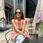Jennifer Metcalfe Instagram – All rose everything 💕🌷