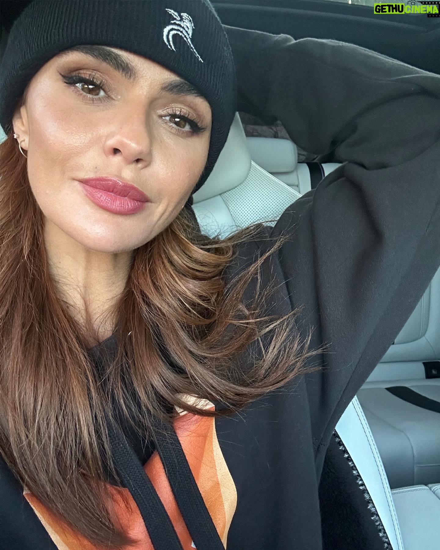 Jennifer Metcalfe Instagram - Looking like Iām not gunna have to buy any clothes ever again 𤩠our boys serving up some gorgeous winter get up šš» @branartclothing