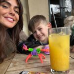 Jennifer Metcalfe Instagram - Sometimes it can be really tricky to balance random working hours and a busy life whilst prioritising Dayes happiness and routine. Thank u Penny for making the process stress free and enjoyable. We have found the perfect nanny for us 😊 whatever your childcare needs are I would highly recommend @nannyagency1 🤍