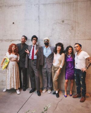 Jennifer Nettles Instagram - About to be blessing your timeline and stories today with these treasures! @marenmorris and her band elevated the Halloween game last night with their family themed @therighteousgemstones family costumes! They were perfectly cast as below and well, Rachel is such a dead ringer for Aimee Leigh (no pun intended:-) that it actually freaked me out!!! And a very pregnant Annie Clements got her method acting on as Aunt Tiff. 

@marenmorris - Judy
 @ericjmontgomerymusic - Baby Billy
@bennettdeanlewis - Jesse 
@rachelbeauregard - Aimee Leigh
@christianpaschall - kelvin 
@portiermusic - Eli gemstone
@annieclements - Aunt Tiff

@hbomax @hbo @edipattersonhi