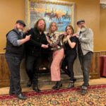 Jennifer Nettles Instagram - To take a good band photo, you have to be serious and cool. Seriously cool. Having fun out West. More to come!