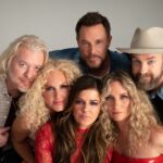 Jennifer Nettles Instagram – Pre-sale starts today for the Take Me Home Tour with @littlebigtown. Grab your tickets with code: SL2024⁣
📸: @bfluke