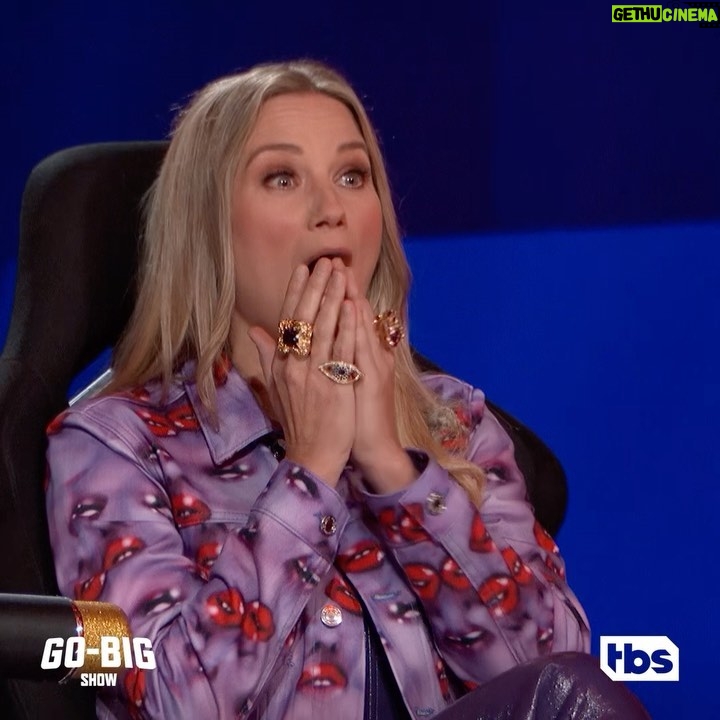 Jennifer Nettles Instagram - Well, some things are just hard to put into words aren’t they?😳 You know it gets wild on #GoBigShow!!! Watch with me TONIGHT at 9/8c on @tbsnetwork✨