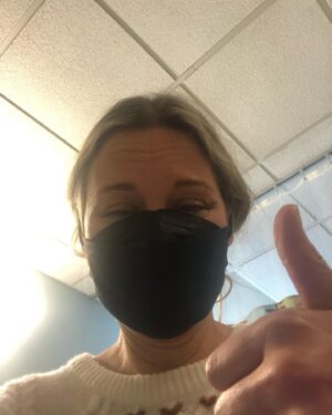 Jennifer Nettles Instagram - While everyone is a buzz today arguing over #slapgate (on The Oscars if you missed it.), and whether or not it was chivalrous or violent or merited or who is even allowed to have an opinion, I’d like to offer you a reminder on some life or death shit. Literally: It’s National colorectal cancer awareness month! And I offer you these glorious pics of me BEFORE AND AFTER my colonoscopy scan. Yes Ladies and Gentlemen, I did it! It’s recommended for anyone over 45 now. And, the truth is, I just went to a Memorial service this weekend for a dear friend who died from it just a couple of months ago. He was only 47. So, go and get scoped!!!! (Plus, second pic is me still high as a kite bc they give you that crazy Michael Jackson anesthesia shit and you are out like a light 💡! You don’t know a thing has happened and it’s over and done and you are healthy and safe for the next few years!!!) I love you and want your plumbing healthy. So call your doctor and make an appointment!!! I believe in you:-)
