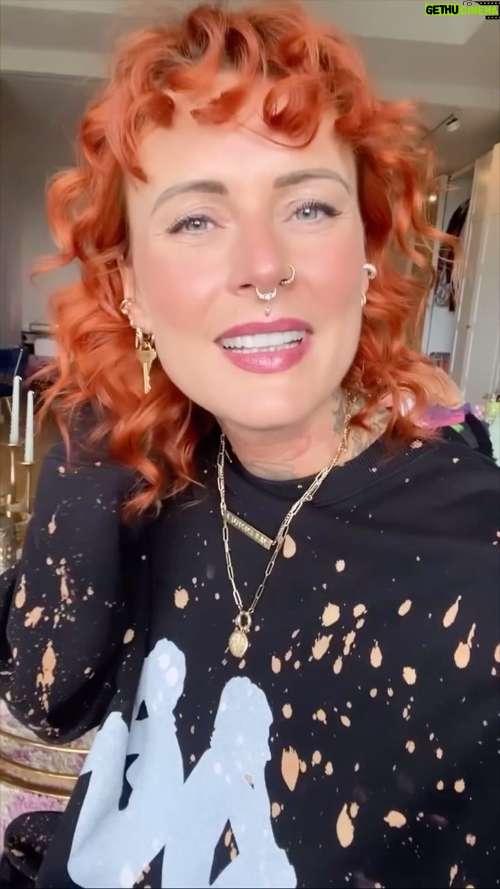 Jennifer Weist - 9.9K Likes - Liebs!