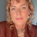 Jennifer Weist Instagram - Manchmal hat man kein Glück und dann kommt auch noch Pech dazu. Wir können manchmal immer noch nicht fassen, wieviel in den letzten Jahren schief gegangen ist. Wie es weiter geht, erfahrt ihr in den nächsten zwei Reel der kommenden Tage.