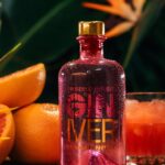 Jennifer Weist Instagram - GIN IVER by Yaenniver Mein eigener und euer neuer Lieblingsgin, jetzt exklusiv über den Link in meiner Bio bestellen oder direkt am Merchandise Stand auf meiner „Nackt auf Tour“ mitnehmen 🧡💕