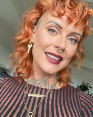 Jennifer Weist Instagram - Leute der Herbst ist da. Und wenn ich Herbst sage, meine ich mich ❤️‍🔥