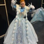 Jennifer Weist Instagram - Da ist das Ding! Kann es noch gar nicht fassen! Hab euch ganz viel zu erzählen 🥰 Aber erstmal wünsche ich euch schöne Feiertage! Eure ❄️👸🏼