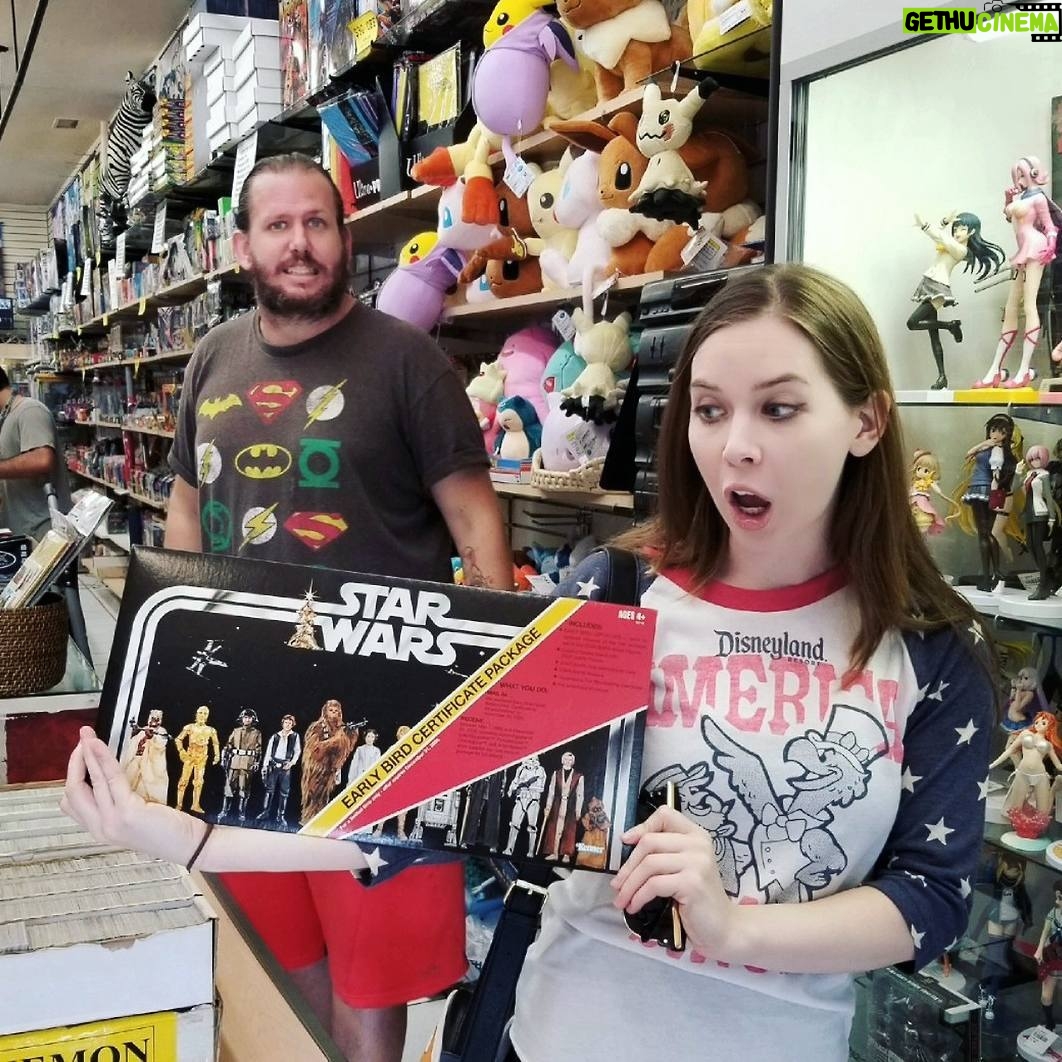 Jenny Nicholson - 1K Likes - SPECIAL EDITION Kenner cardboard IOU repro for collectors who want a fake stand-in for a fake stand-in for Star Wars toys