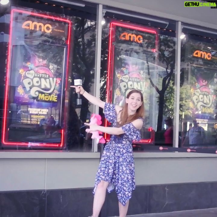 Jenny Nicholson - 870 Likes - I've now seen this movie 3 times