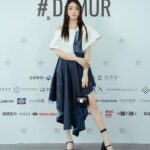 Jenny Cheng Instagram - @huangdamur @damur.fashion 「沒有什麼是不可能的，只有你敢想與不敢想。」 Outfit @huangdamur Jewelry @bulgari Bag @rosak_official Hair @signs0303 Makeup @90jollymakeup Photographer @rockykao456 #DAMUR #AW24TPEFW #taipeifashionweek